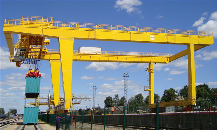 Rail-Mounted-Container-Gantry-Crane-10